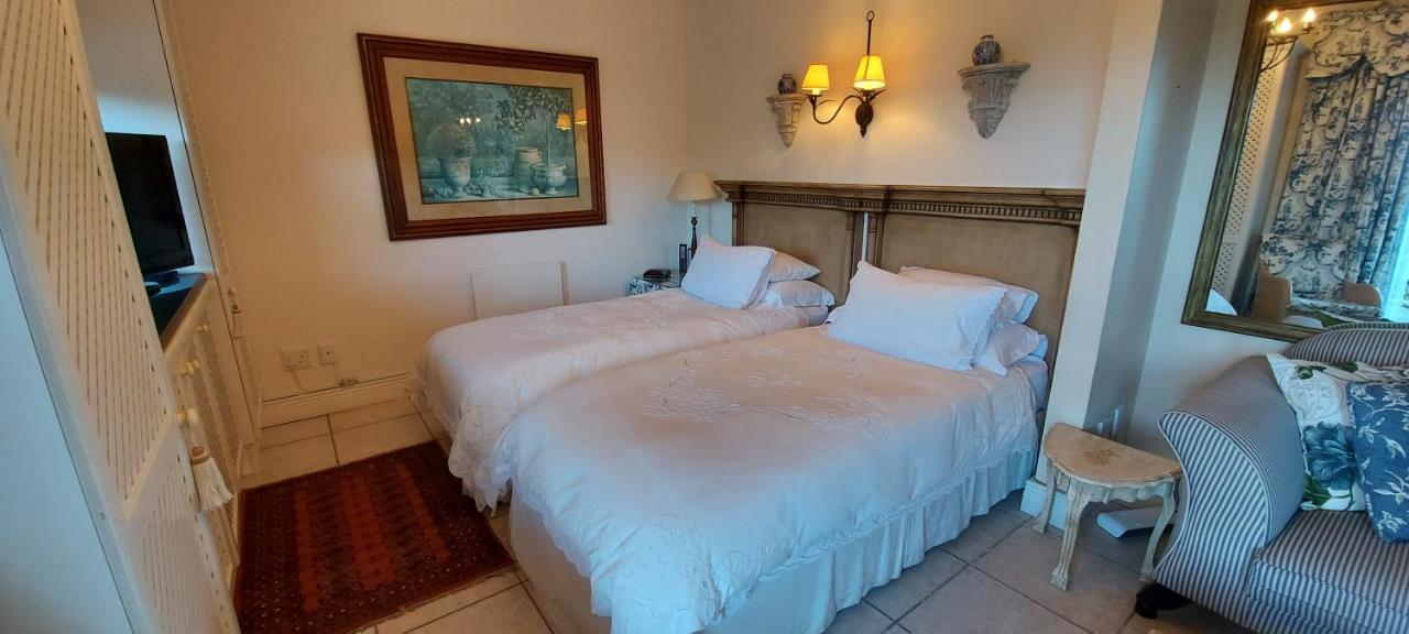 Roosboom Guest Apartments Somerset West Ngoại thất bức ảnh
